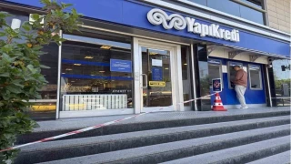 Esenyurt'ta Yapı Kredi Bankası şubesine silahlı saldırı