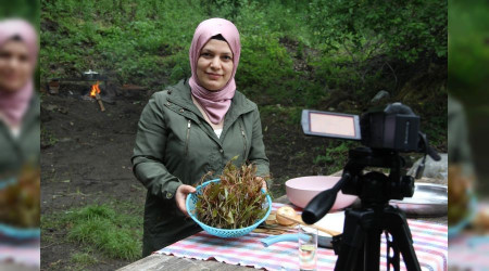 Ev hanımıydı Youtuber oldu