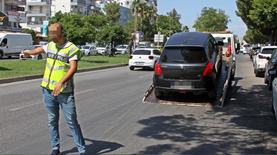 'Eve ekmek g�t�rmek zorunday�m'