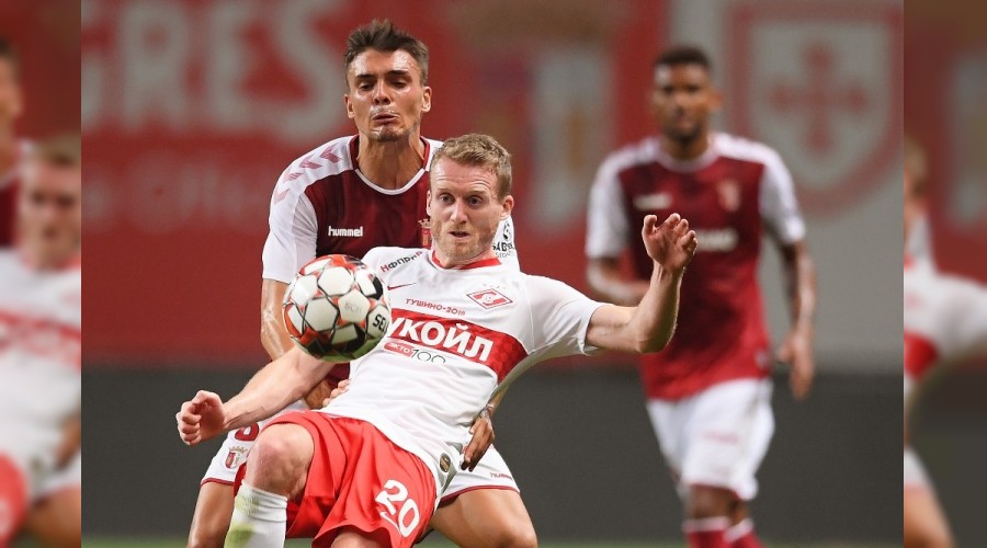 F.Bah�e'nin g�ndemindeydi, futbolu b�rakt�