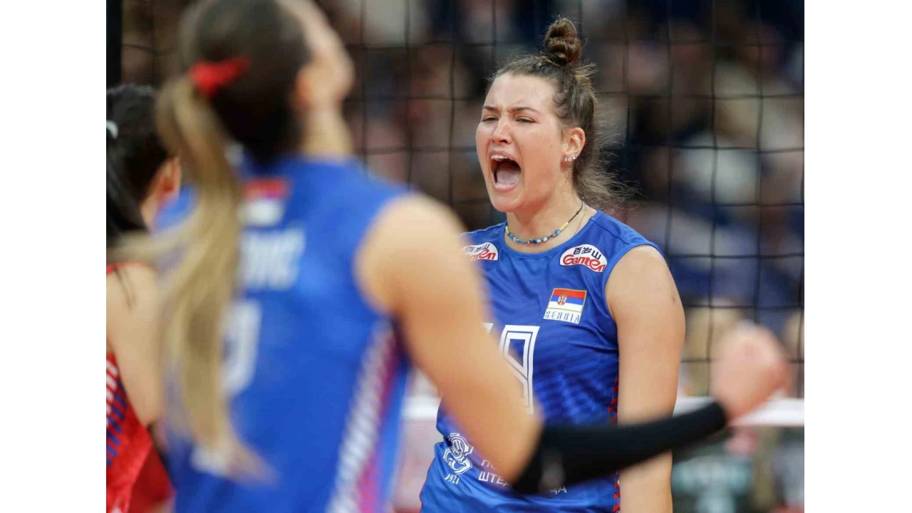 Fenerbah�e Kad�n Baksetbol tak�m�na S�rp Bojana Milenkovic takviyesi