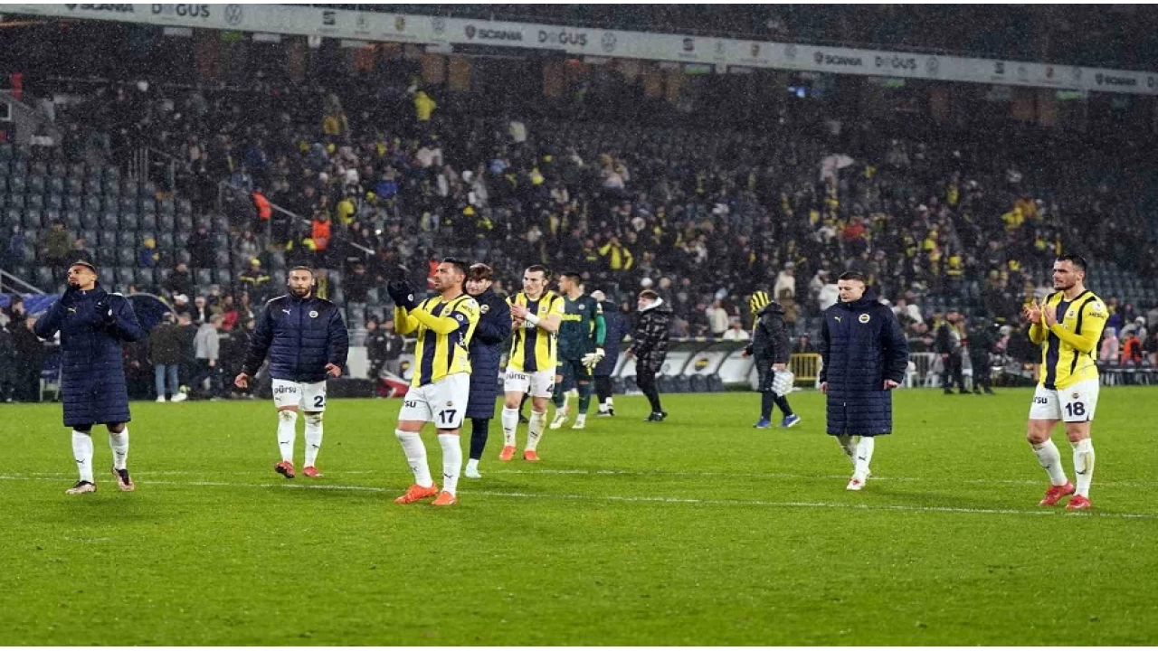 Fenerbahçe, ligde Galatasaray ile puan farkını 4'e indirdi