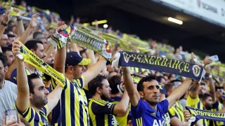 Fenerbahe taraftarndan Trabzonspor mana youn ilgi
