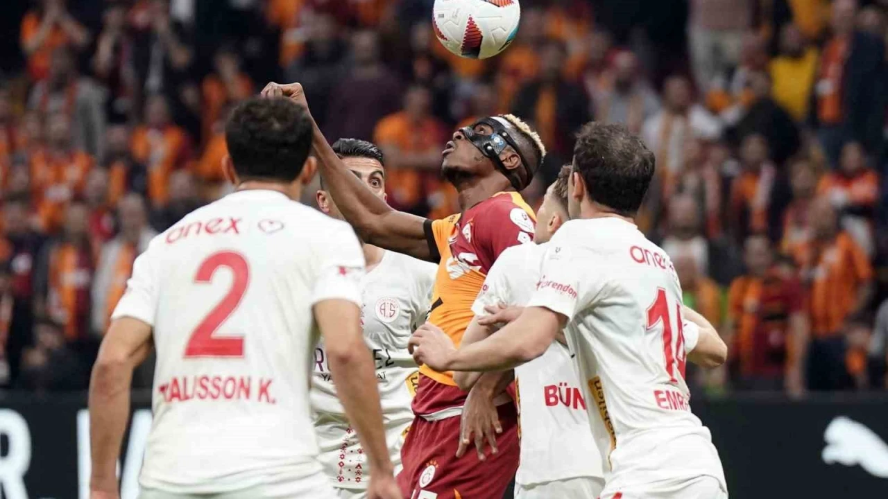Galatasaray, Antalyaspor'a 18 matr kaybetmiyor