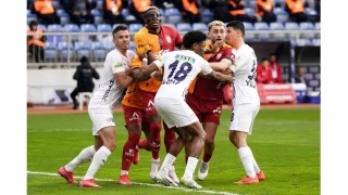 Galatasaray ile Kas�mpa�a 43. randevuda