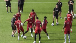 Galatasaray'da ampiyonlar Ligi iin "gl kadro" almalar