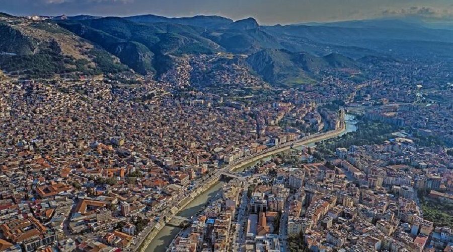 Hatay'daki Suriyeli nüfusa dikkat çeken başkana soruşturma