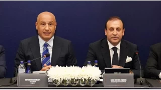 Hazr giyimcilerden Paahan'a tam destek