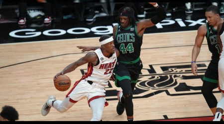 Heat, Celtics'e umut vermeden kazanıyor
