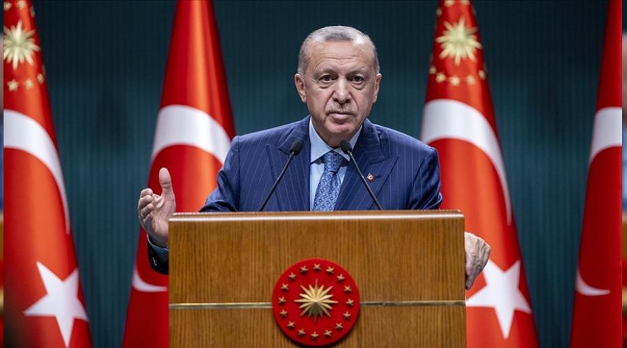 "Her evde araba var, kapıcısında araba var. İkinci elde araç yetişmiyor"