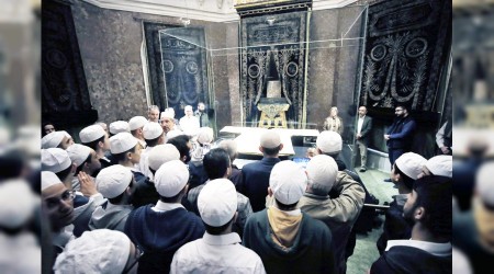 Hırka-i Şerif ziyarete açıldı