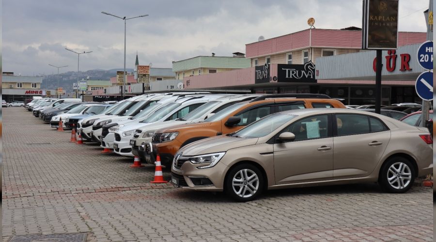 İkinci el araç alacaklara önemli uyarı, 2017 model aracı 2021 model diye satıyorlar