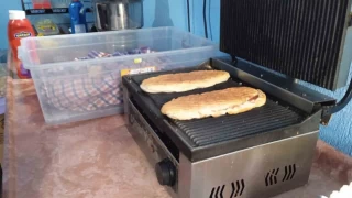 İktidarın yapamadığını öğrenciler yaptı: 'Askıda tost'