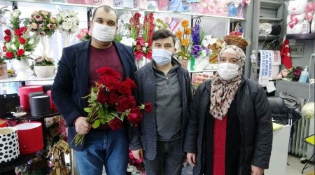 Isparta'da çiçekçiler tek fiyat belirledi