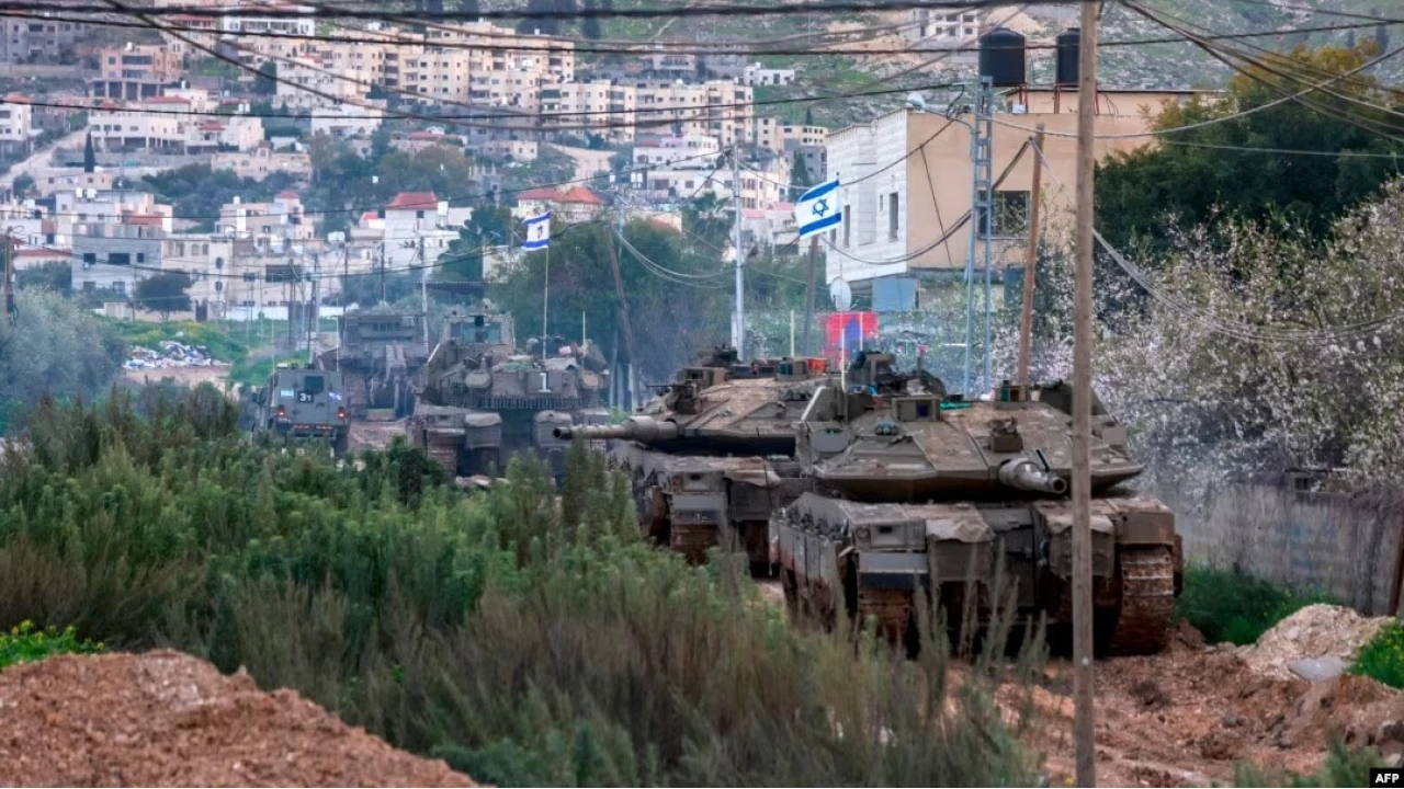 İsrail Batı Şeria'da tanklarla ateş açtı