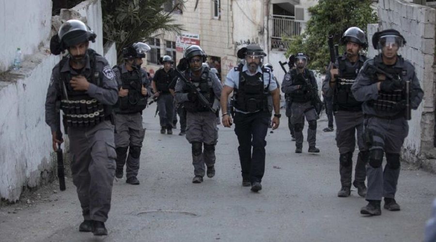 �srail polisi, Filistinli sa�l�k �al��anlar�na sald�rd�