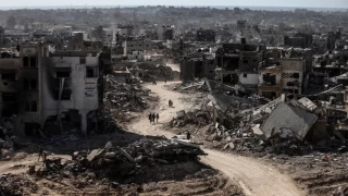 İsrail'in Gazze'de yine okula saldırdı: 10 Filistinli öldü