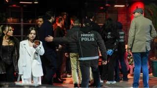 �stanbul'da uyu�turucu ve fuhu� soru�turmas� kapsam�nda e�lence mekanlar�nda arama yap�ld�