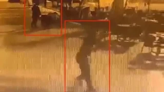 �zmir'de belediyeye ait kafeye silahl� sald�r� kamerada