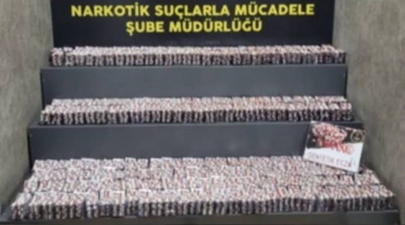zmir'de binlerce sentetik ecza maddesi ele geirildi