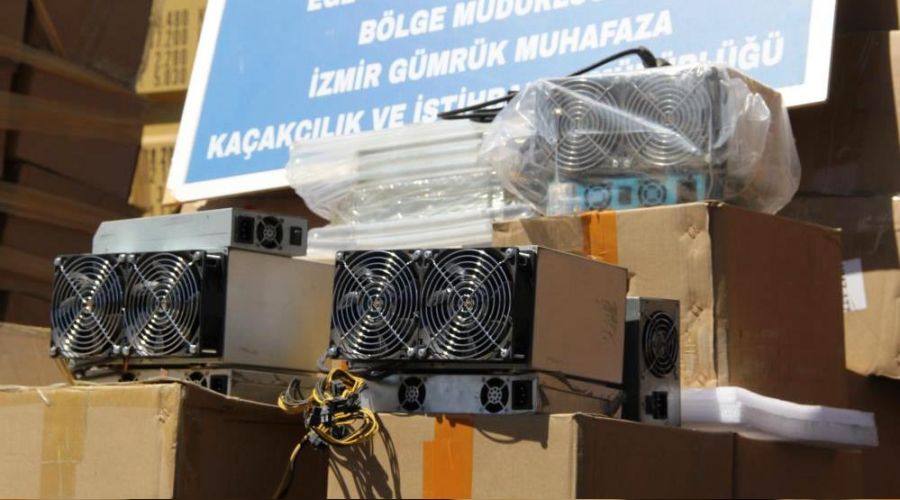�zmir'de b�y�k operasyon