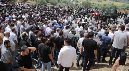 İzmirli Pençe-Kilit şehidini binler uğurladı