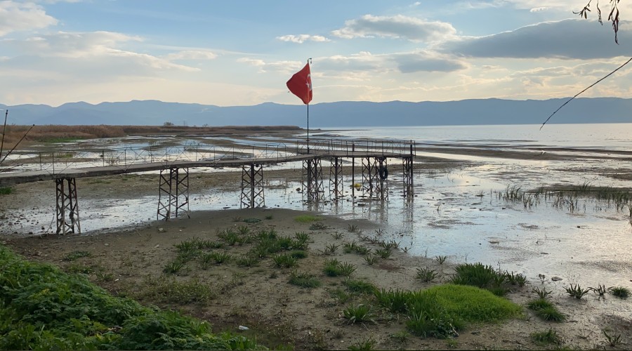 İznik gölünde de sular çekiliyor