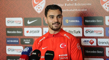 Kaan orta sahayı oynamaktan mutlu