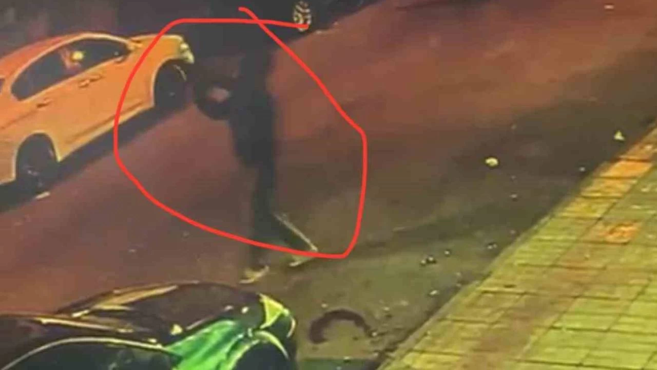 Kahvehaneyi basıp tabanca ile havaya ateş ettiler