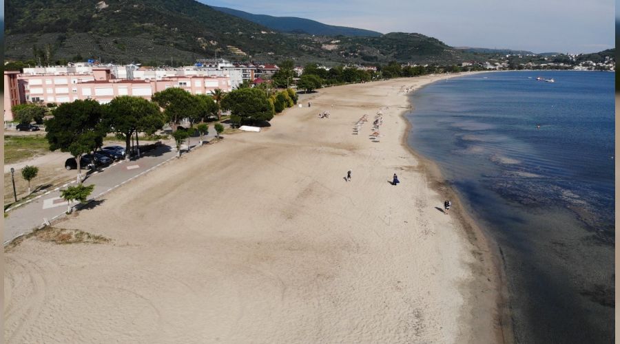 Kapda'n bir taraf msilaj, dier taraf prl prl