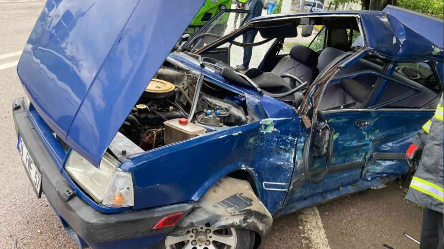 Kar� kocay� feci kaza ay�rd�