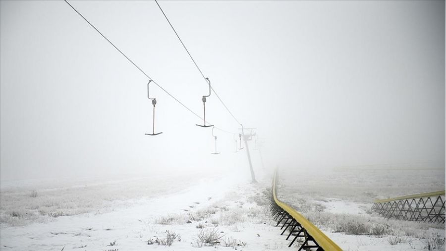 Kayak merkezleri kara hasret kald�