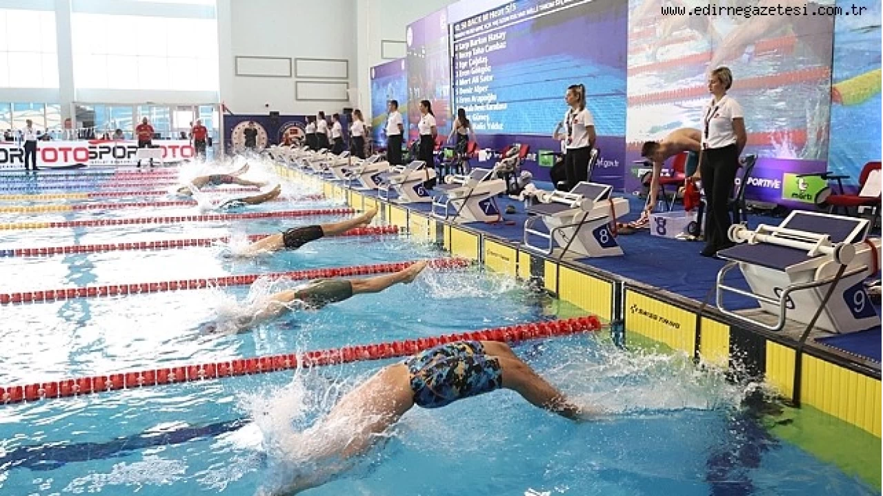 Kırkpınar Yüzme Şenliği başladı