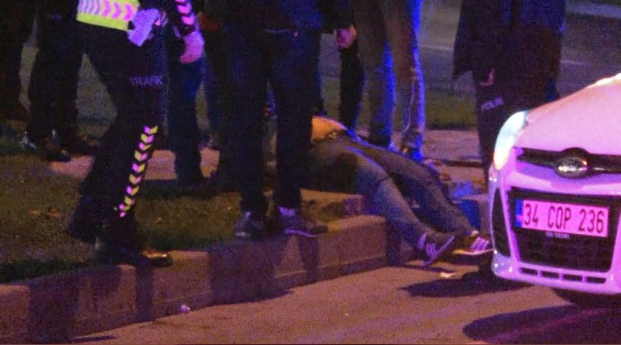 Kırmızı ışıkta infaz girişimi