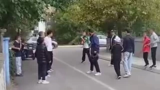 Kz meselesi sebebiyle darbettiler: 4 pheli adliyede