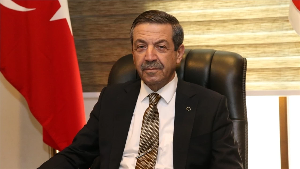KKTC Dışişleri Bakanı: Irfan Siddiq, Kıbrıs Türkü’ne hakaret ediyor