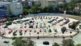 Klasik otomobiller Erzurum'da görücüye çıktı