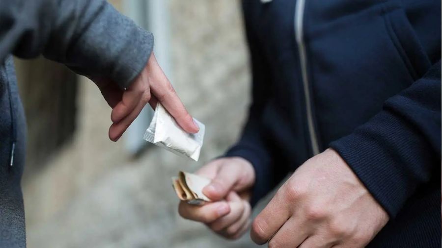 Kocaeli uyu�turucu �ss� olmu�... Bir haftada 121 g�zalt�