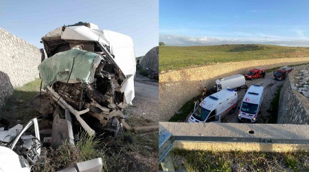 Konya'da minibüs alt geçide düştü: 1 ölü, 1 yaralı
