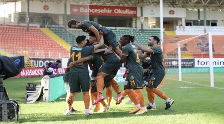 Liderlik koltuğunda Alanyaspor var