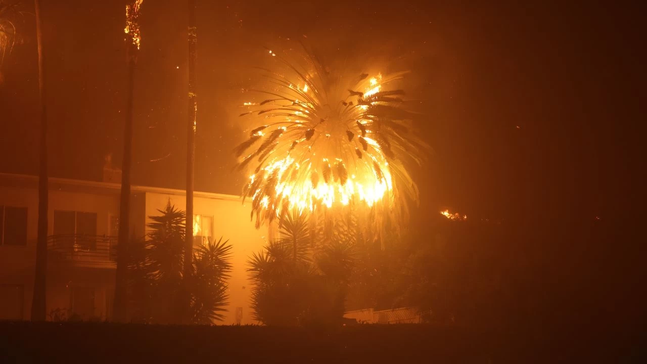 Los Angeles'taki yang�nlarda can kayb� 10'a ��kt�