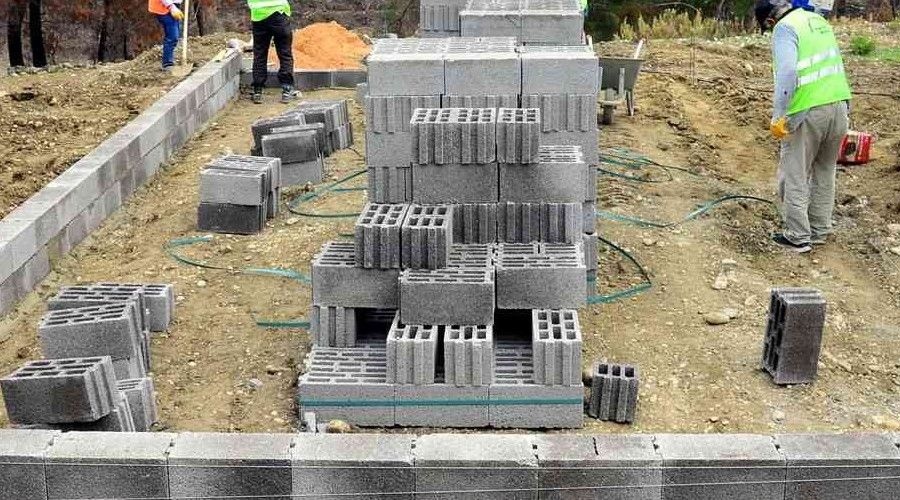 Manavgat Belediyesi'nden yangınzedelere 330 ahır