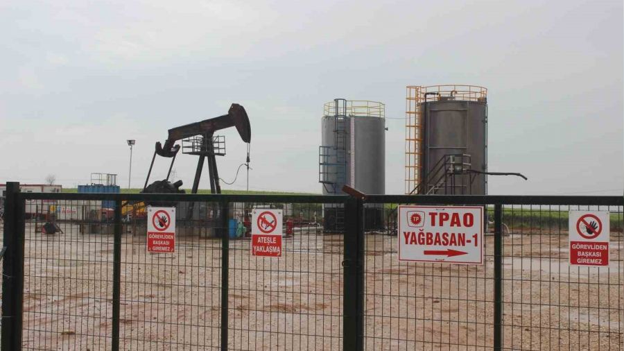 Manisa petrol�nde deneme �retimi ba�lad�