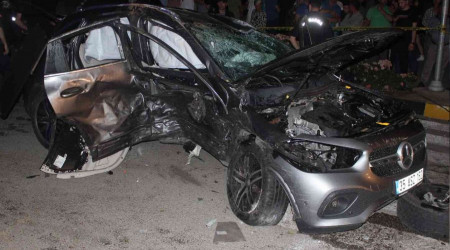 Manisa'da feci kaza: 1 ölü, 3'ü ağır 6 yaralı