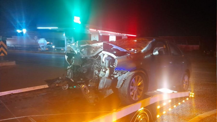 Manisa'da tır ile otomobil çarpıştı: 3 yaralı