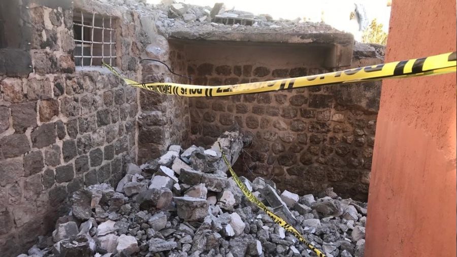 Mardin'de i��ilerin �st�ne cami lojman� ��kt�: 1 �l�, 1 yaral�
