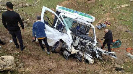 Mardin'de tr ile pikap kafa kafaya arpt