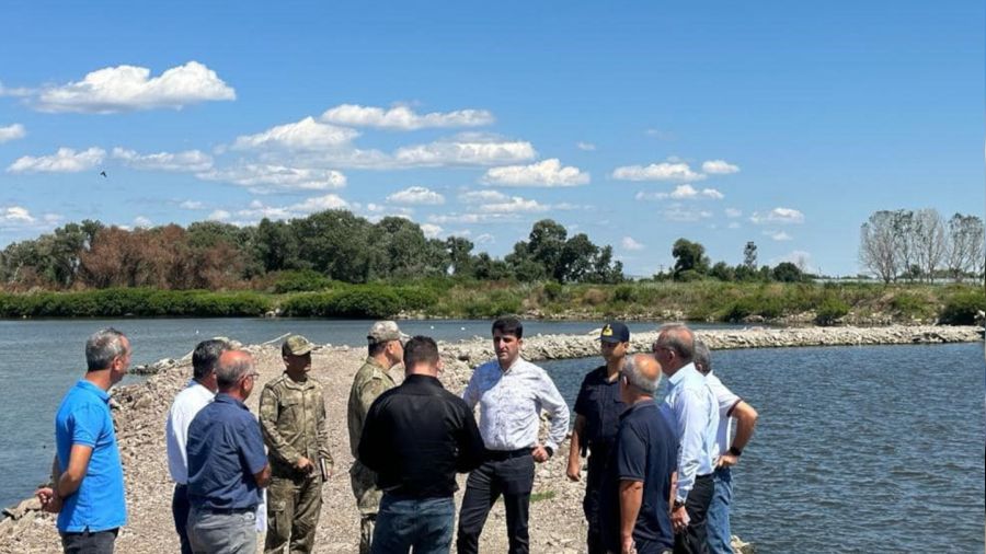 Meriç Nehri'ne deniz suyu karışmaması için yapılan sedde incelendi