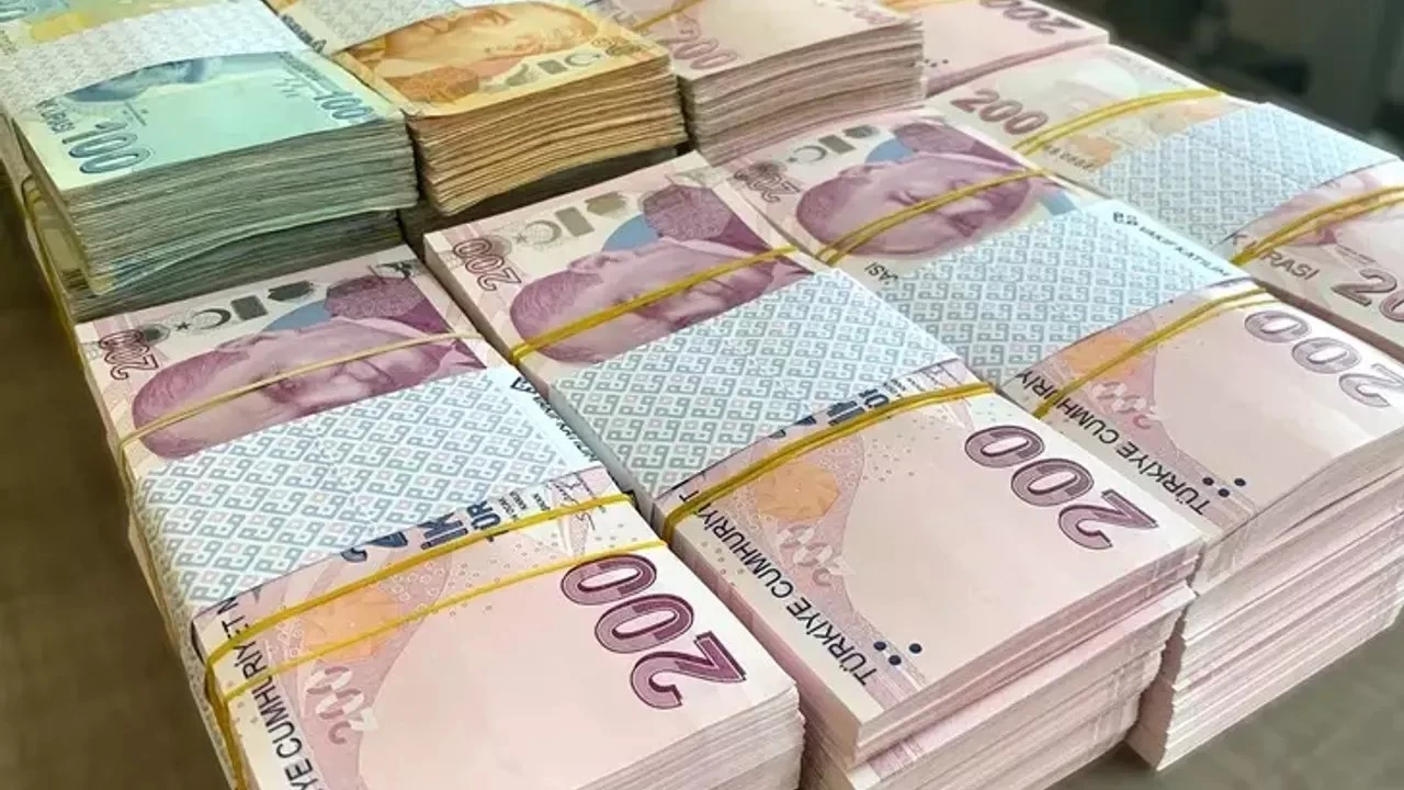 Merkezi ynetim btesi haziranda 275.3 milyar lira, ocak-haziran dneminde ise 747.2 milyar lira ak verdi