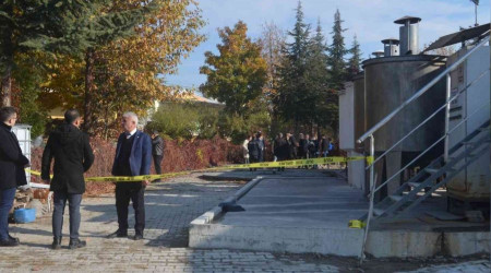 Merzifon'da işçiler yağ fabrikasında kuyuya düştü: 6 işçi hastaneye kaldırıldı